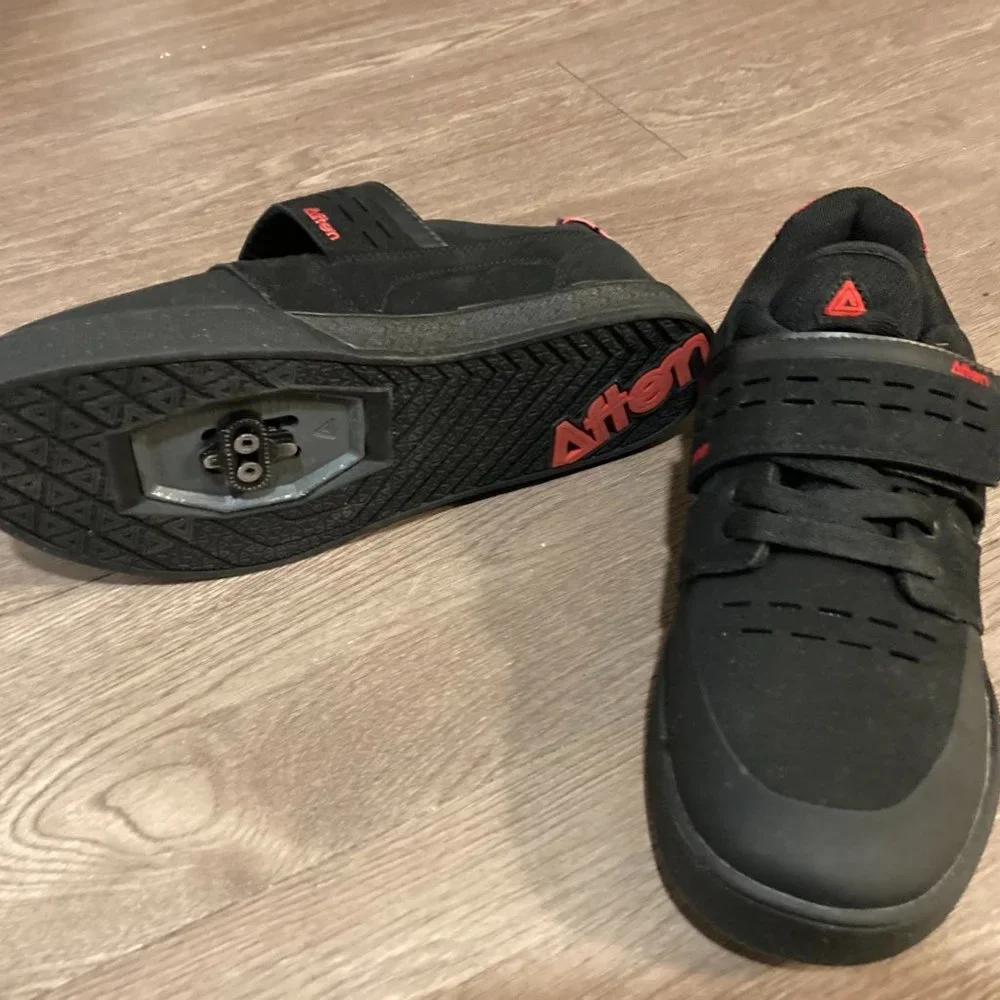 Afton Vectal MTB Shoe – Black / Red WORN ONCE - Picture 1 of 2